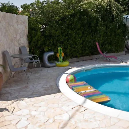 Dalla With Swimming Pool سبليت