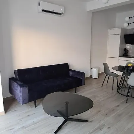 Dalla With Swimming Pool וילה ספליט